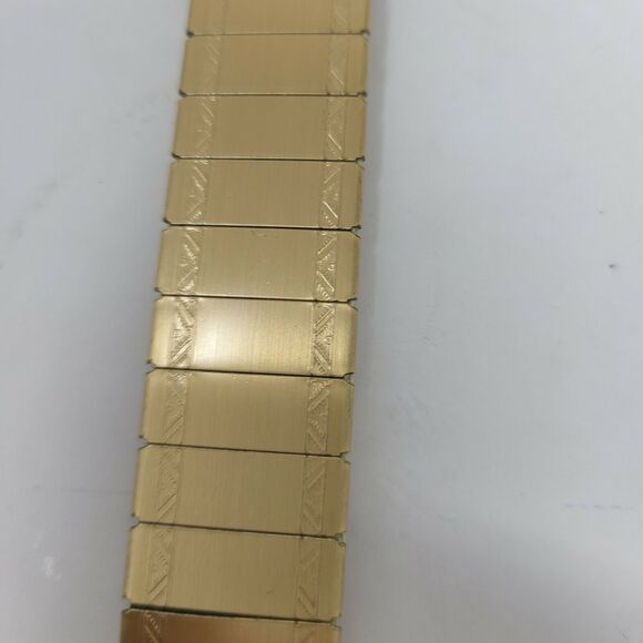 Century Canada Mid Century Gold Metal Skinny Ornate belt Fits 31.5 to 34" M - Picture 3 of 8